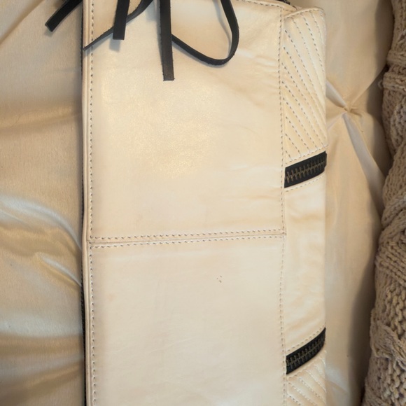 Gwen Stefani Lamb Bag - Etsy L.A.M.B. Gwen Stefani
Envelope Clutch